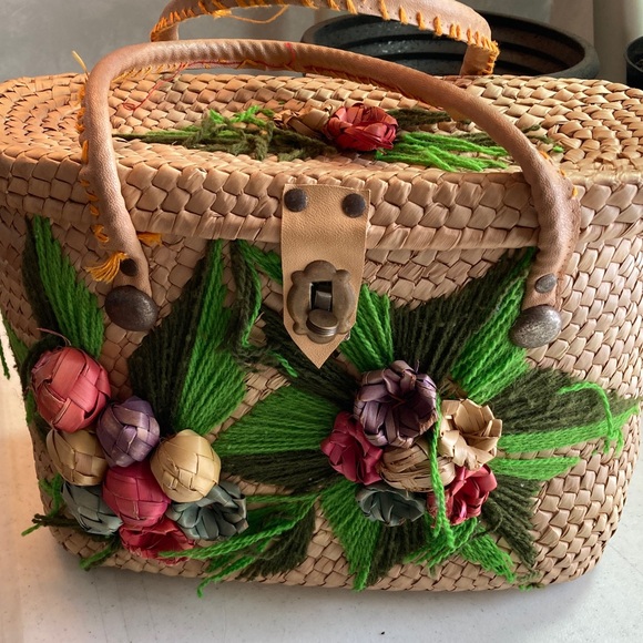 Vintage Handbags - Vintage Woven Tote with Floral Accents